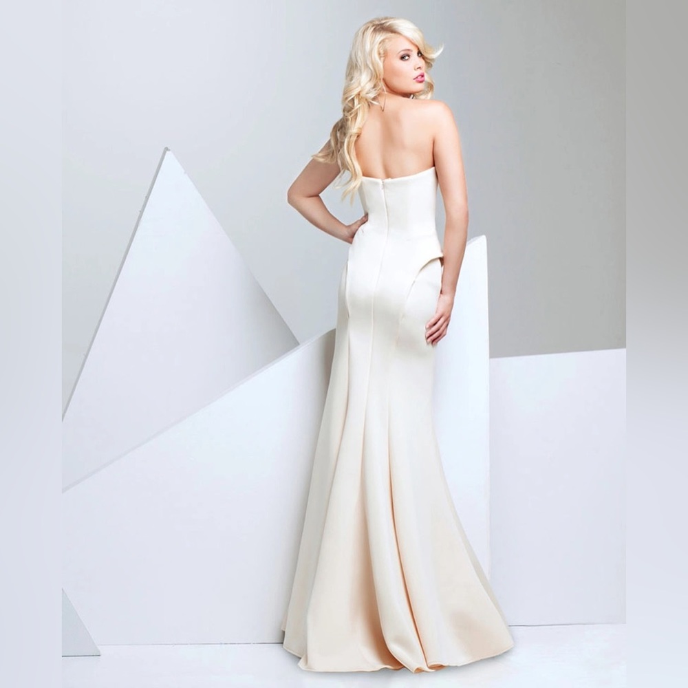 Tony Bowls 115704